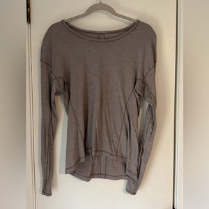 Lululemon Gray Long Sleeve Top